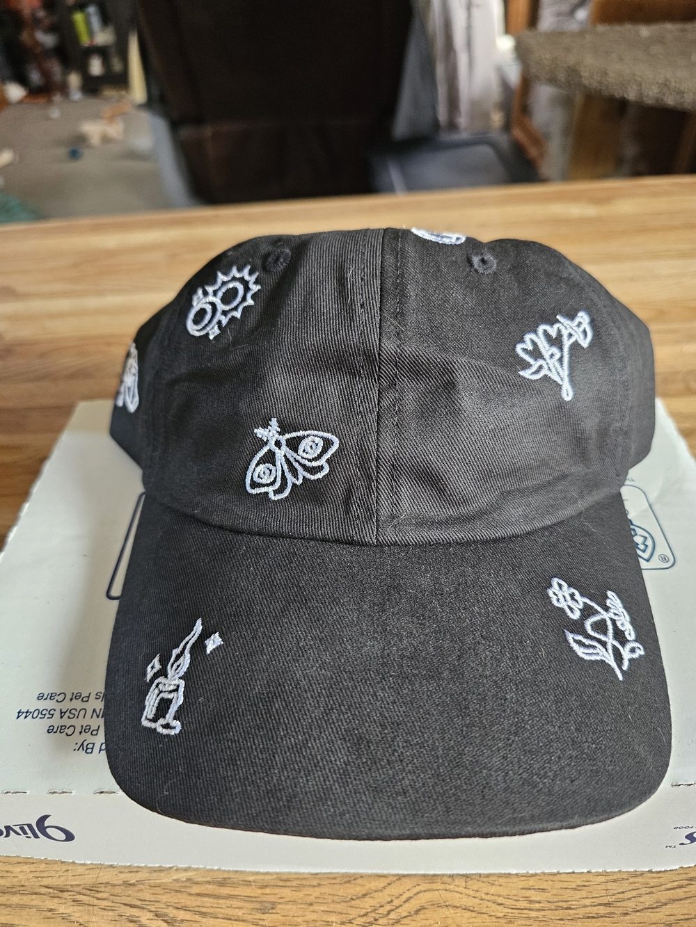 Allurial Book Box Hat New